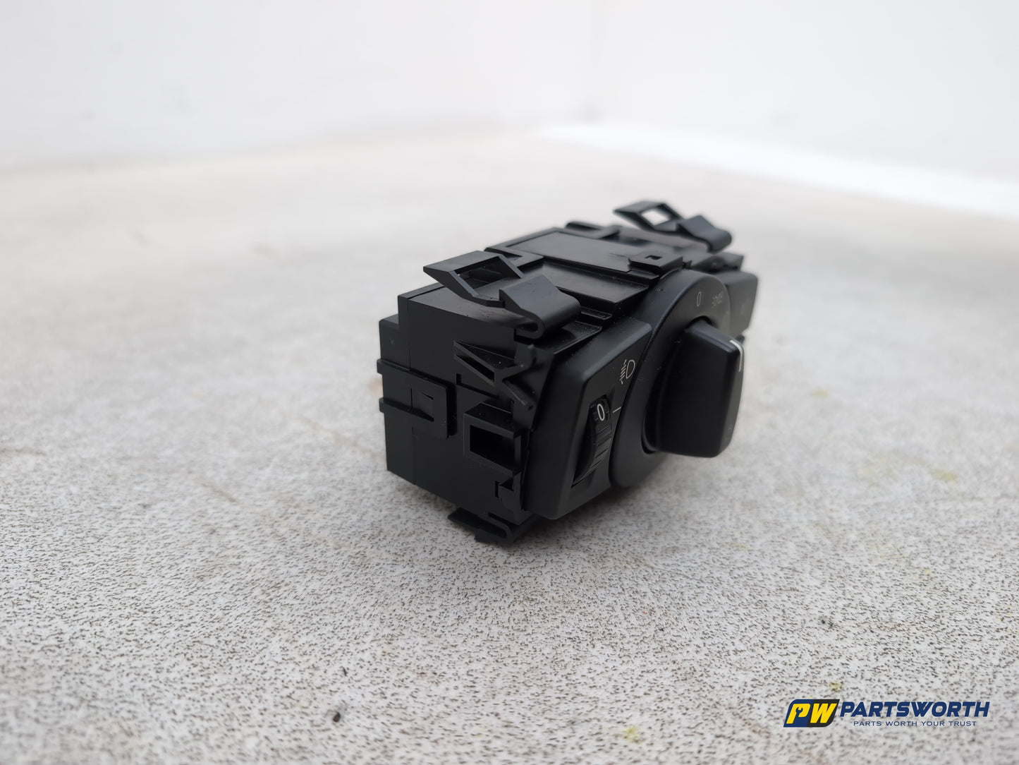 Switch Headlamp 3