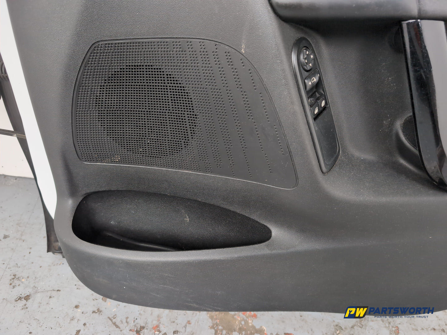 Door Front RH 11