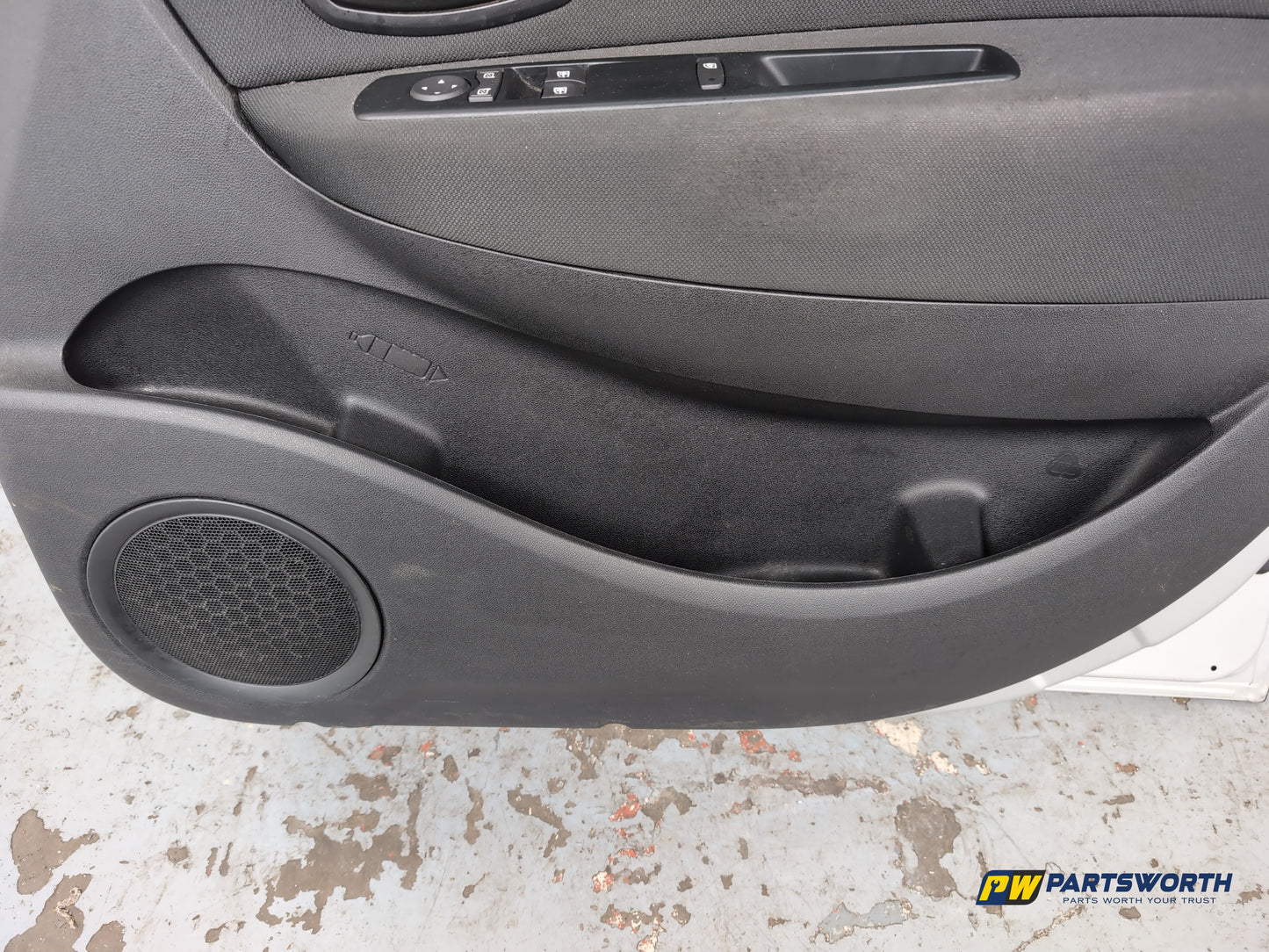 Door Front RH 13
