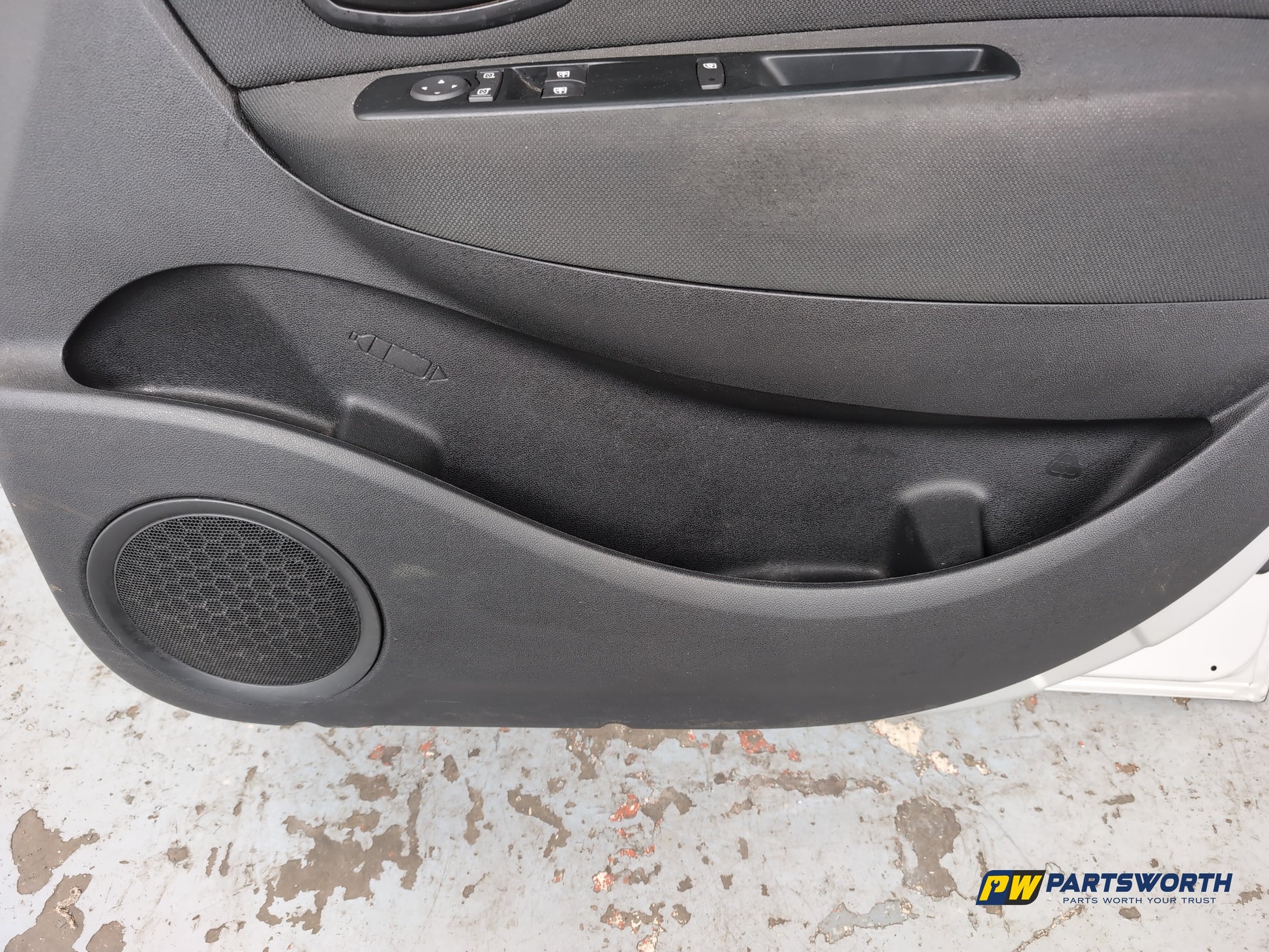 Door Front RH 13