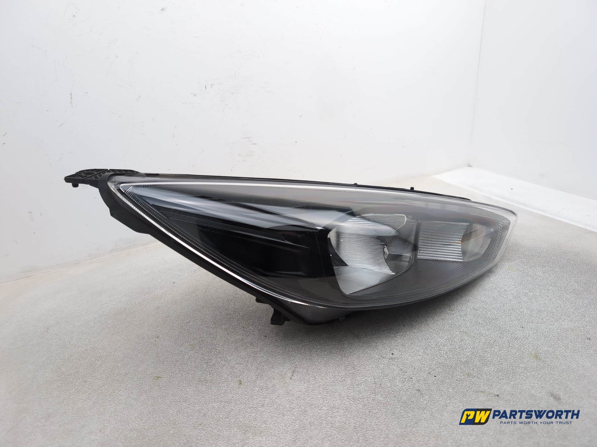 Headlamp RH 3