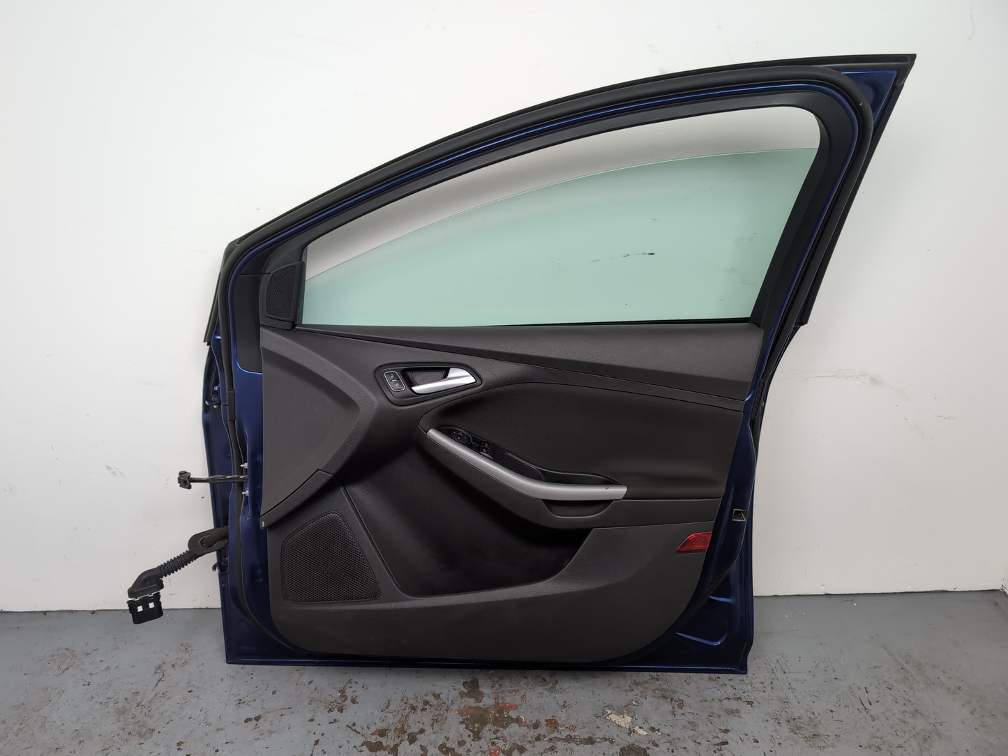Ford Focus C346 Hatchback Door Front Rh Driver Side Blue Hf 2011-2018 - photo 9