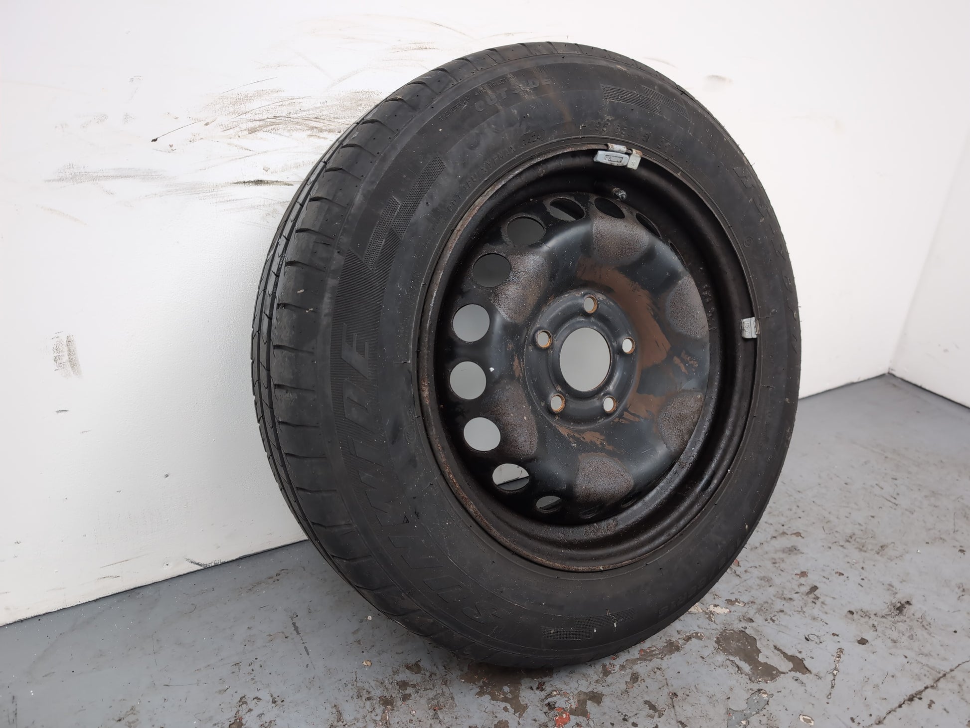 Renault Scenic Bizu Wheel With Tyre 195/65 R15 - photo 3