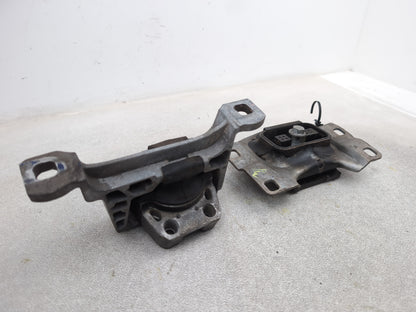 Set Of Engine Mounts LH + RH 3