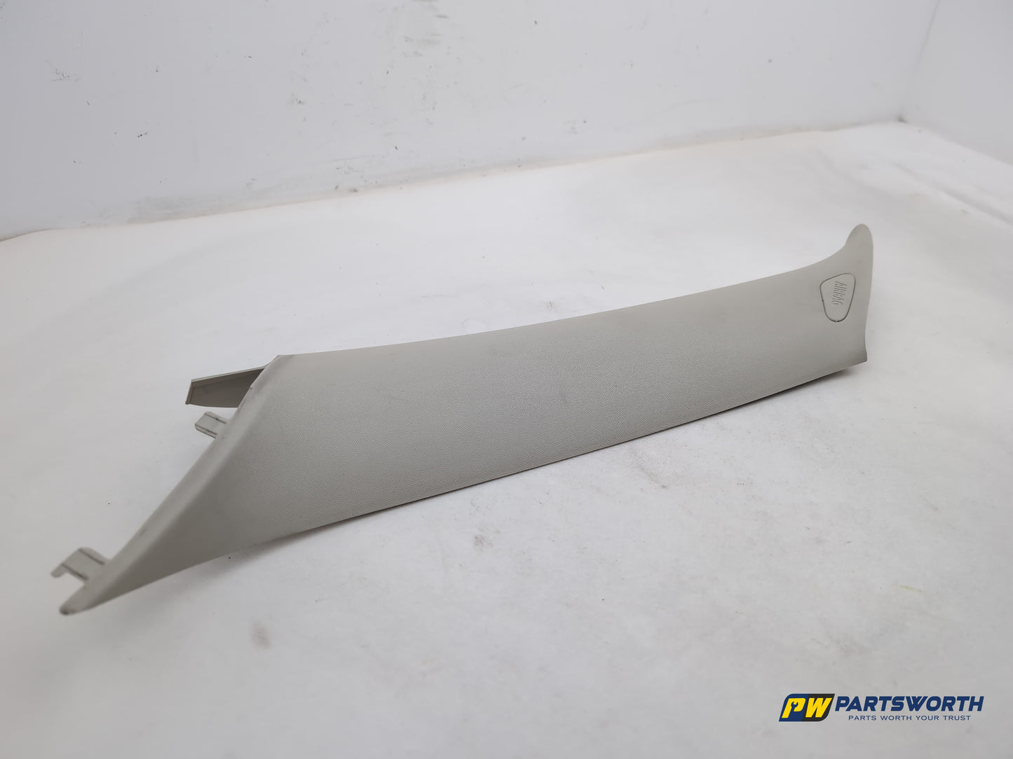 LH A Pillar Trim  3