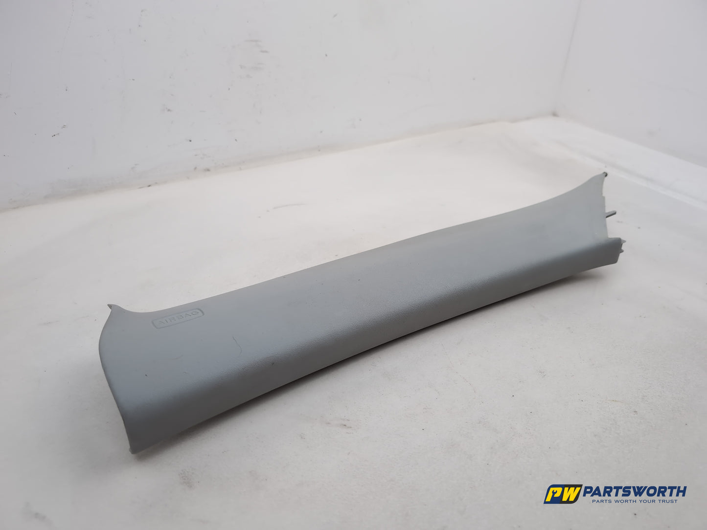 LH A Pillar Trim  3