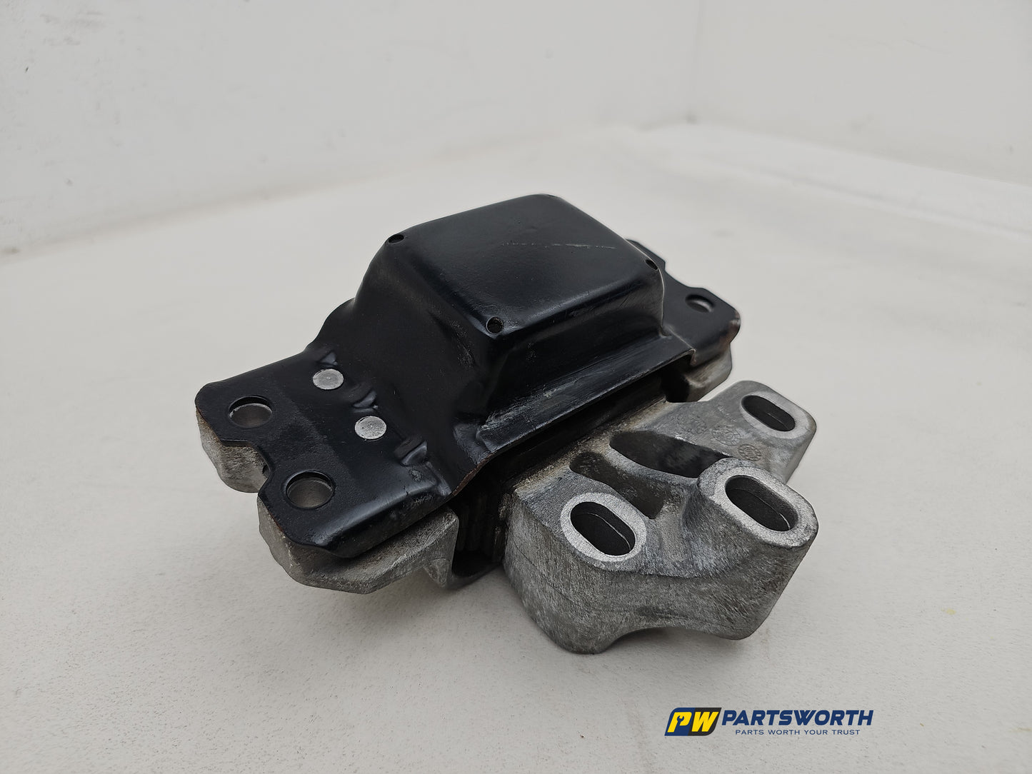 Engine Mounting Bracket 2