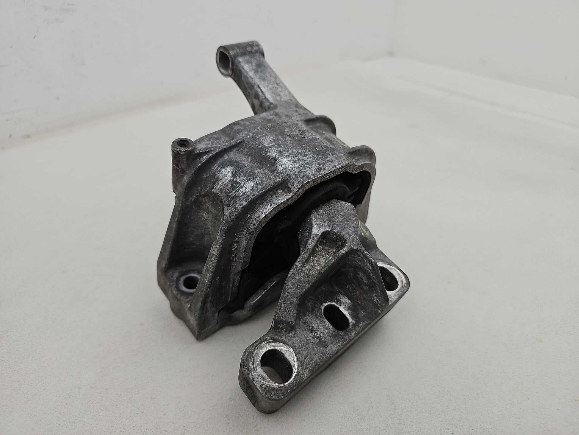 Engine Mounting Bracket Front 3