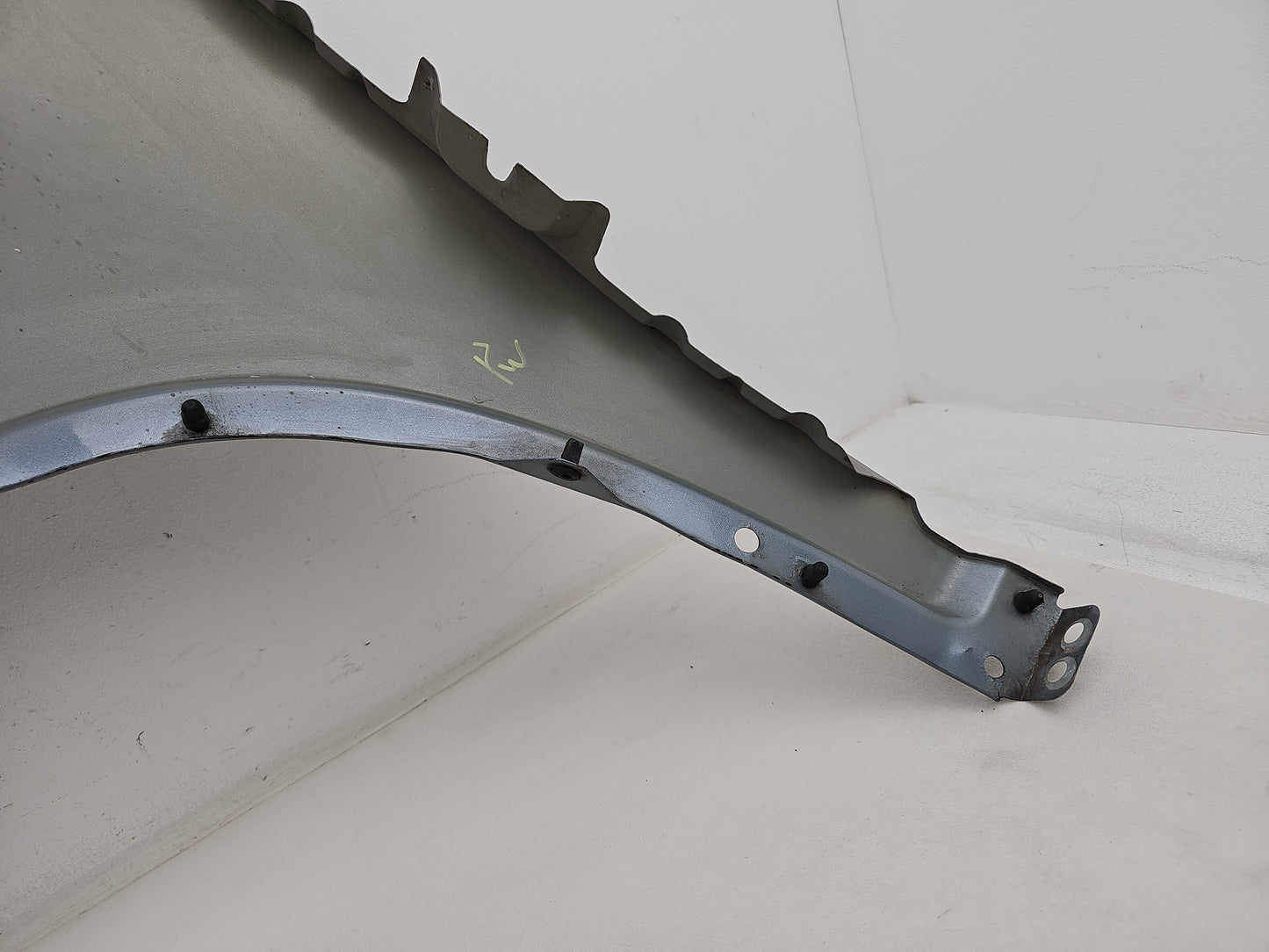 Wing Front RH 9