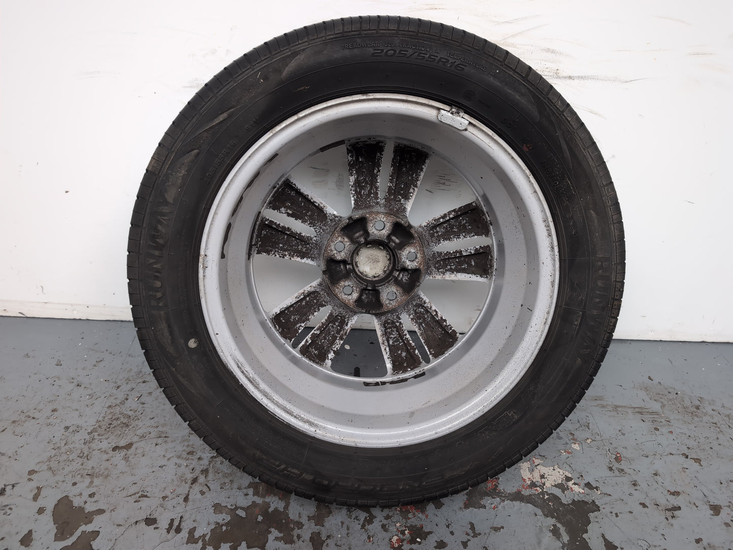 Hyundai Ix20 Style Crdi Wheel With Tyre 205/55 R16 2010-2019 - photo 9