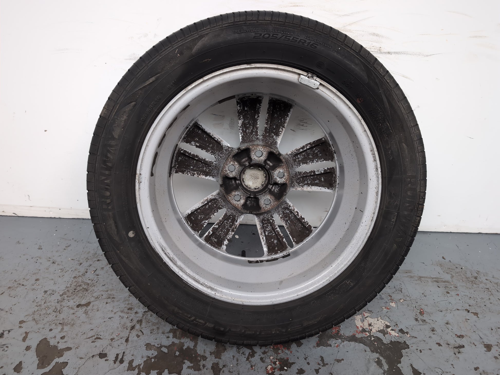 Hyundai Ix20 Style Crdi Wheel With Tyre 205/55 R16 2010-2019 - photo 9