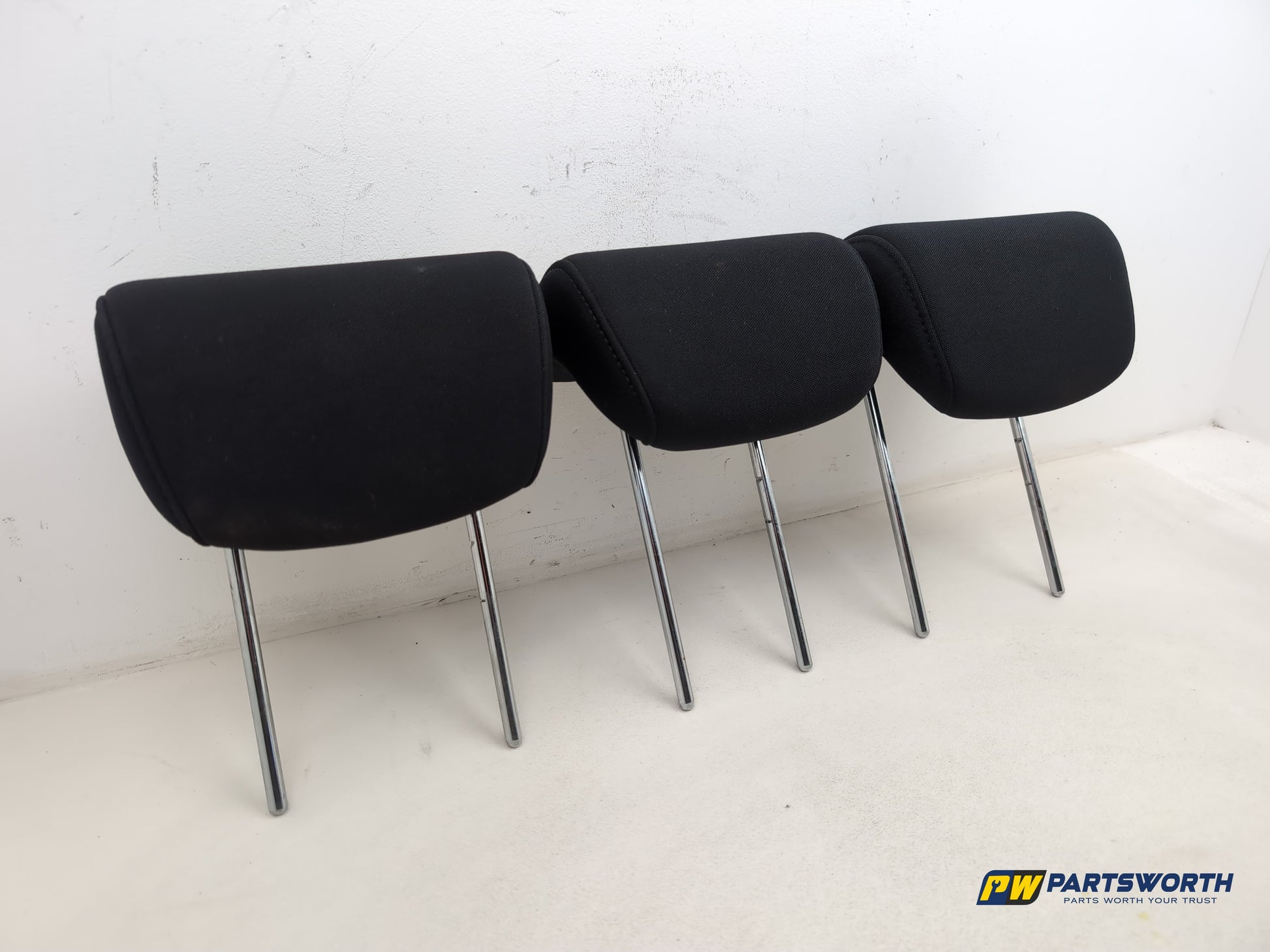 Rear Headrest 3