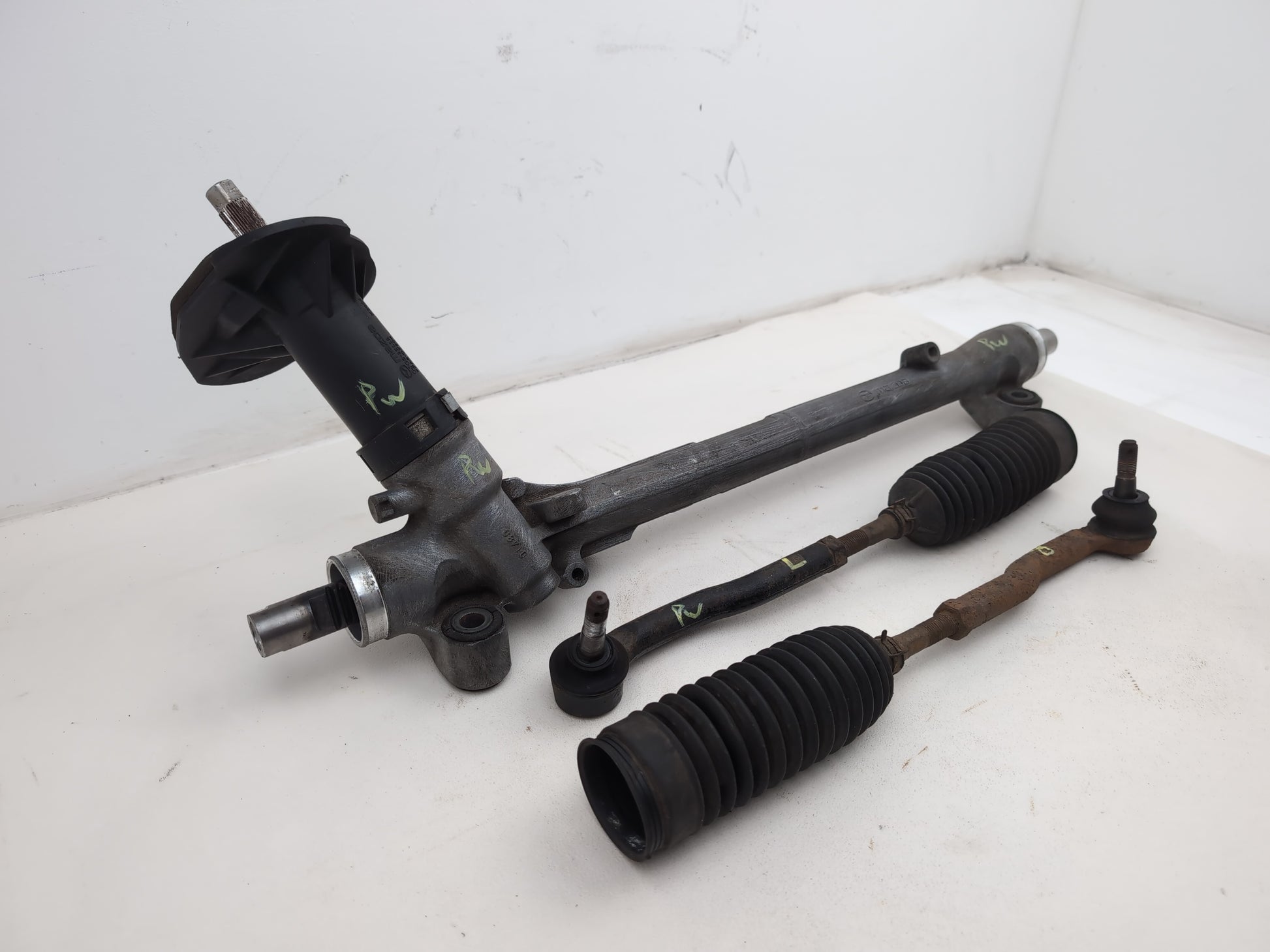 Steering Rack or Box 3