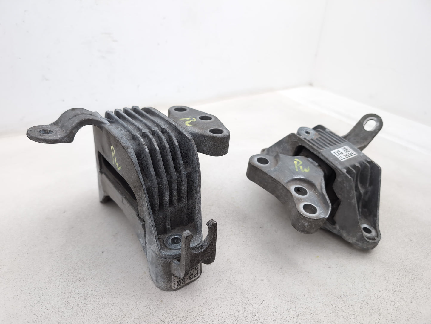 Engine Mounting Bracket 3