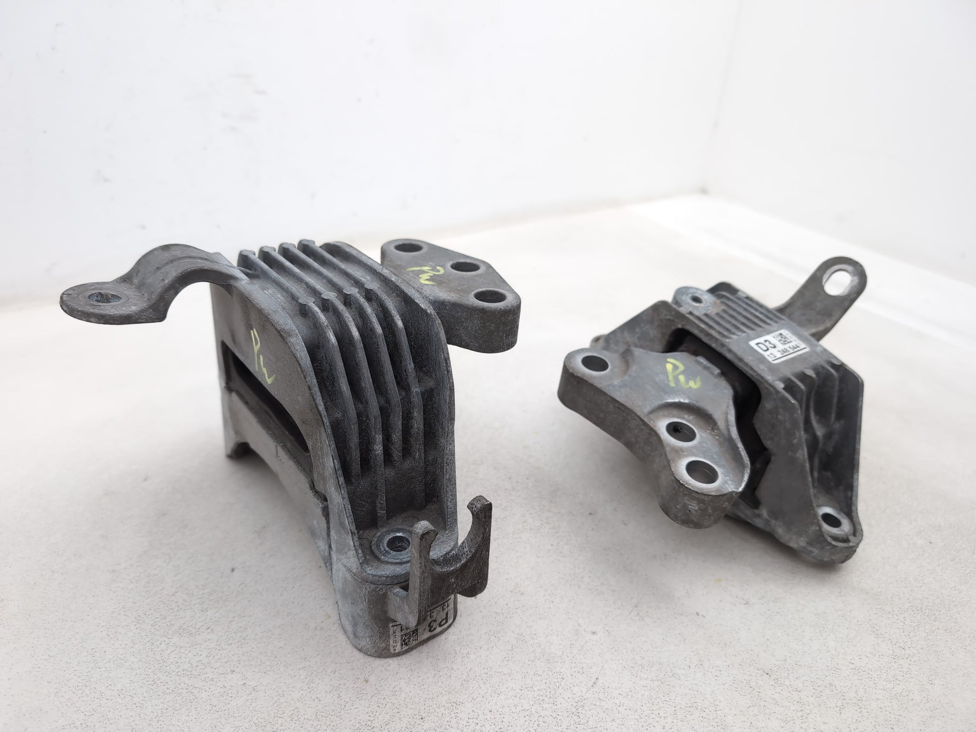 Engine Mounting Bracket 3