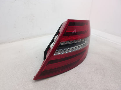 Mercedes-Benz C250 Amg Sport Lamp Assembly Rear Rh Driver Side A2048205864 - photo 3