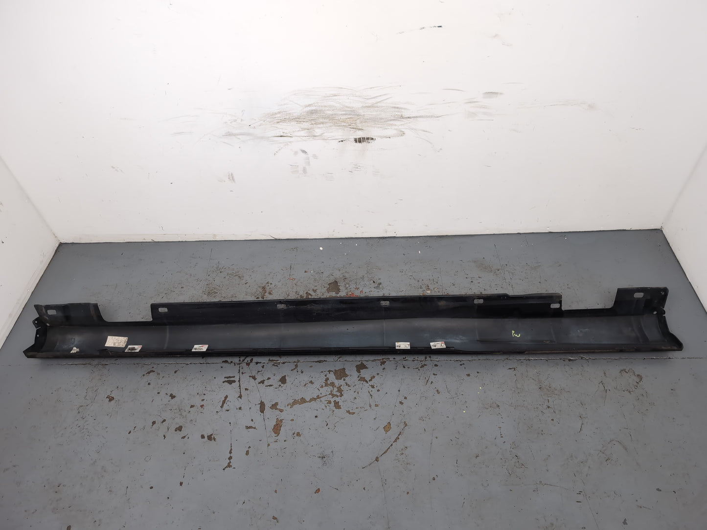 Side Skirt LH 9