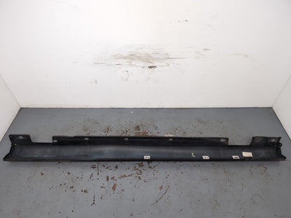 Side Skirt RH 9