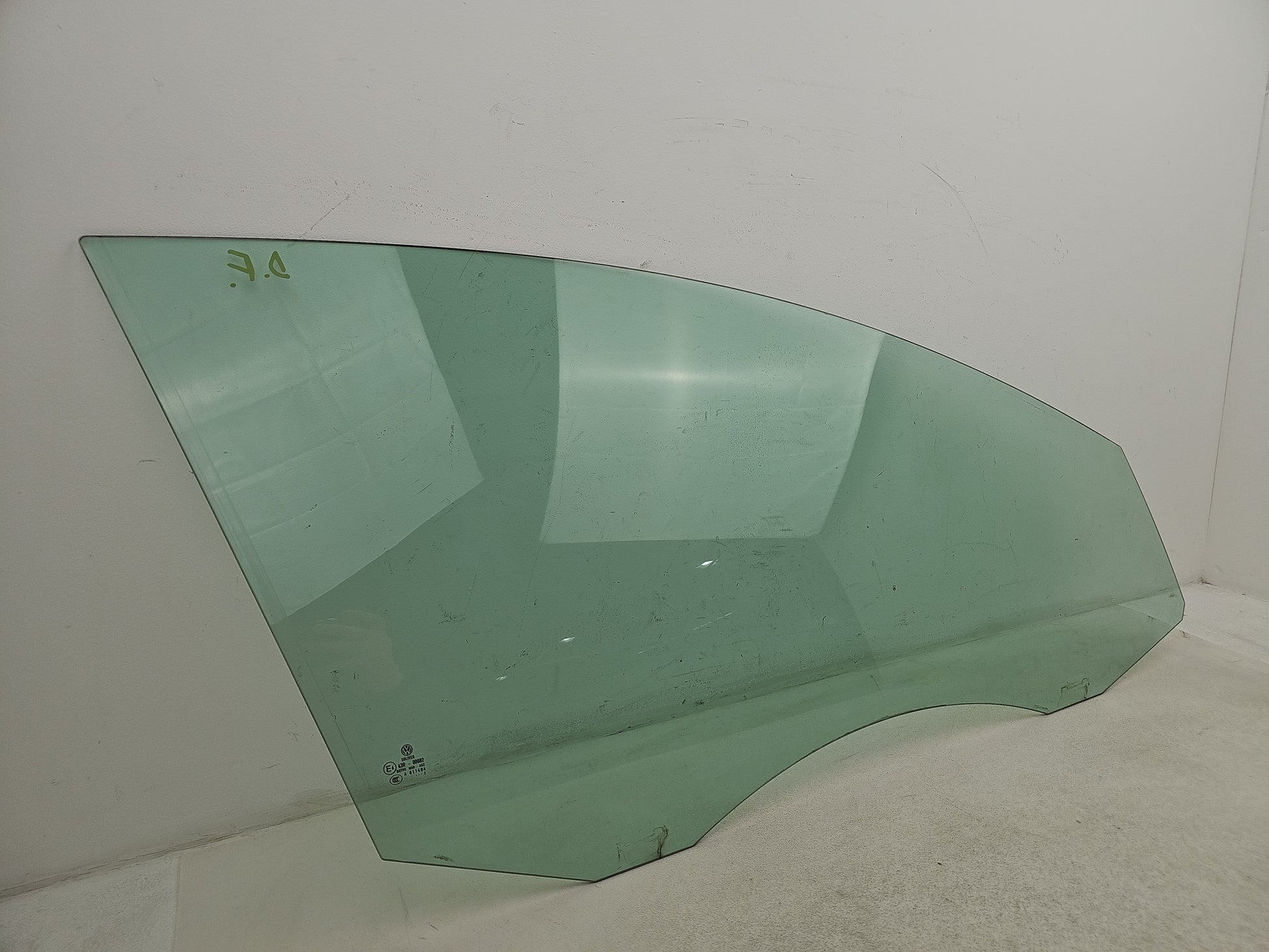 Door Glass Front RH 3