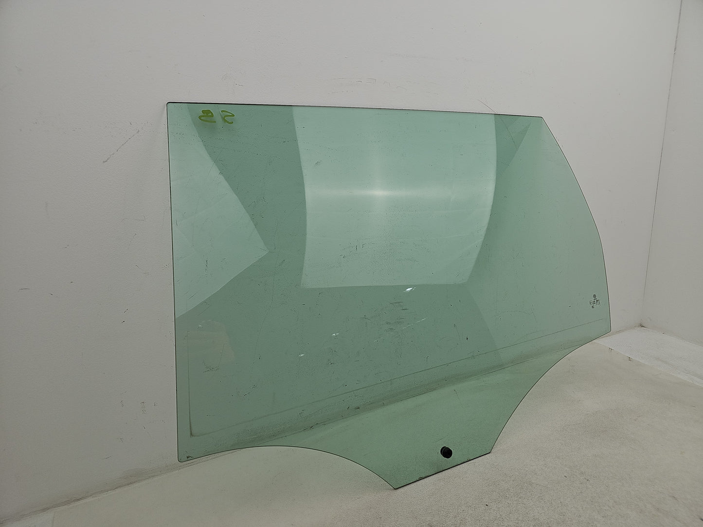 Door Glass Rear LH 3