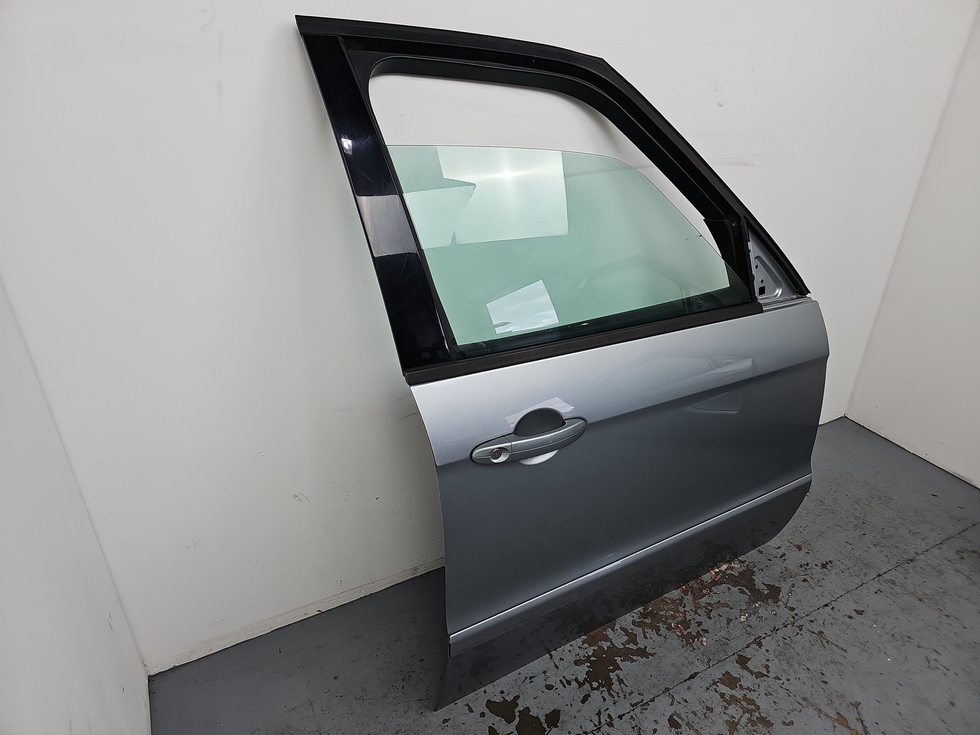 Door Front RH 3