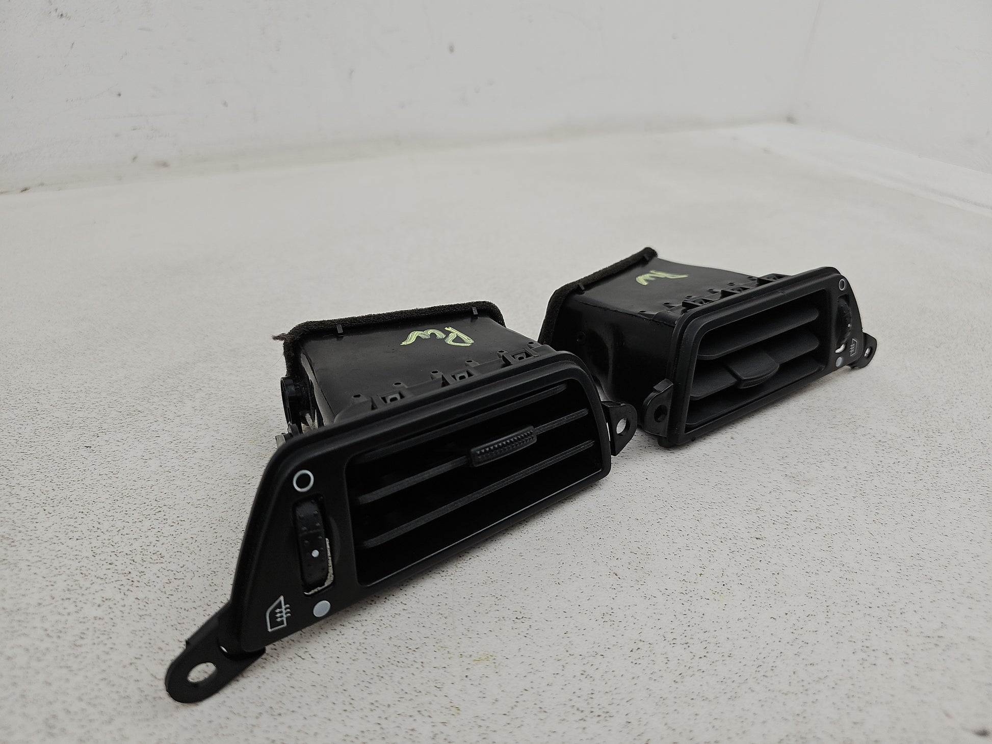 Dashboard Trim With Air Vent  3