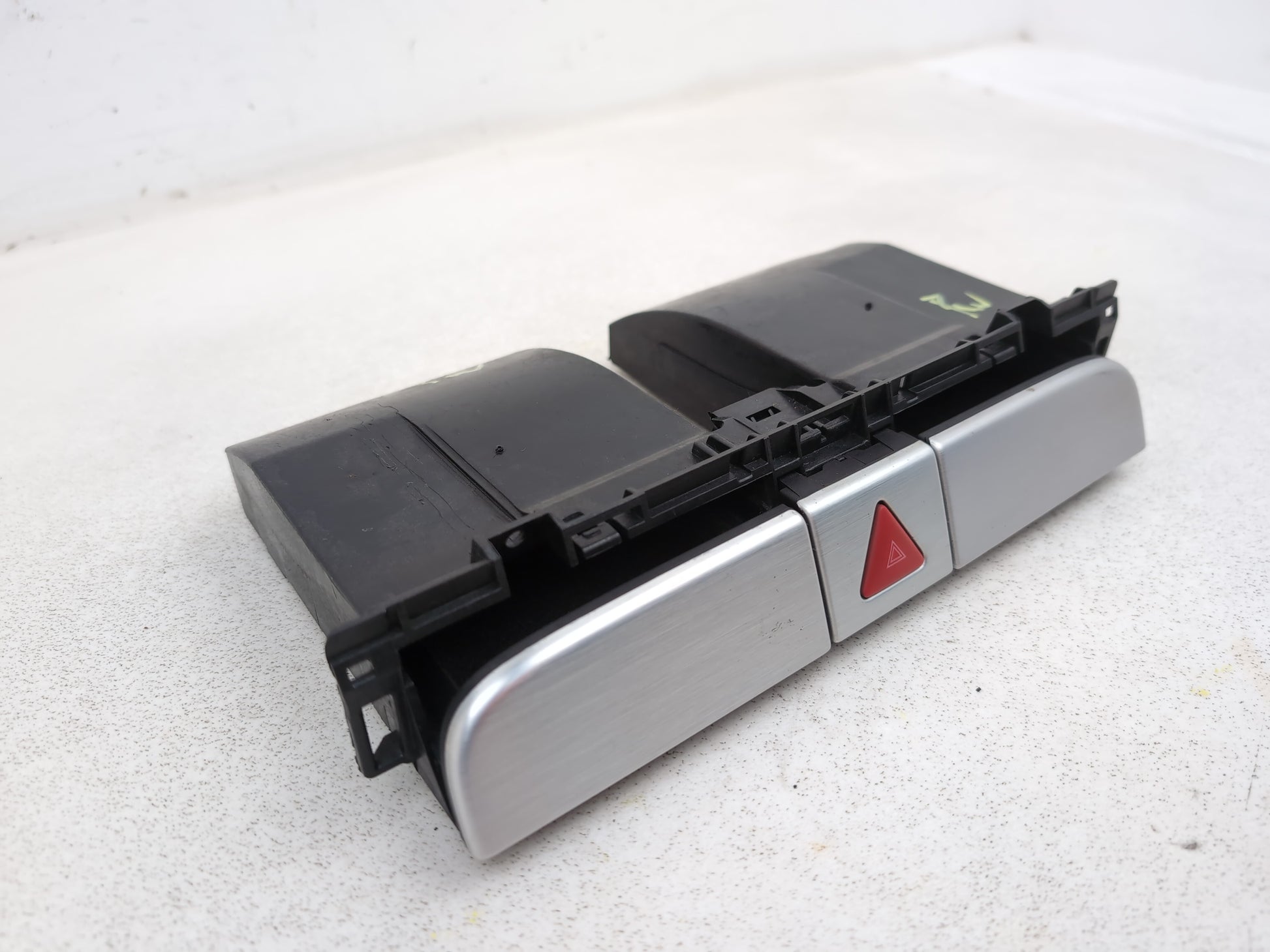 Centre Console Storage Tray 3