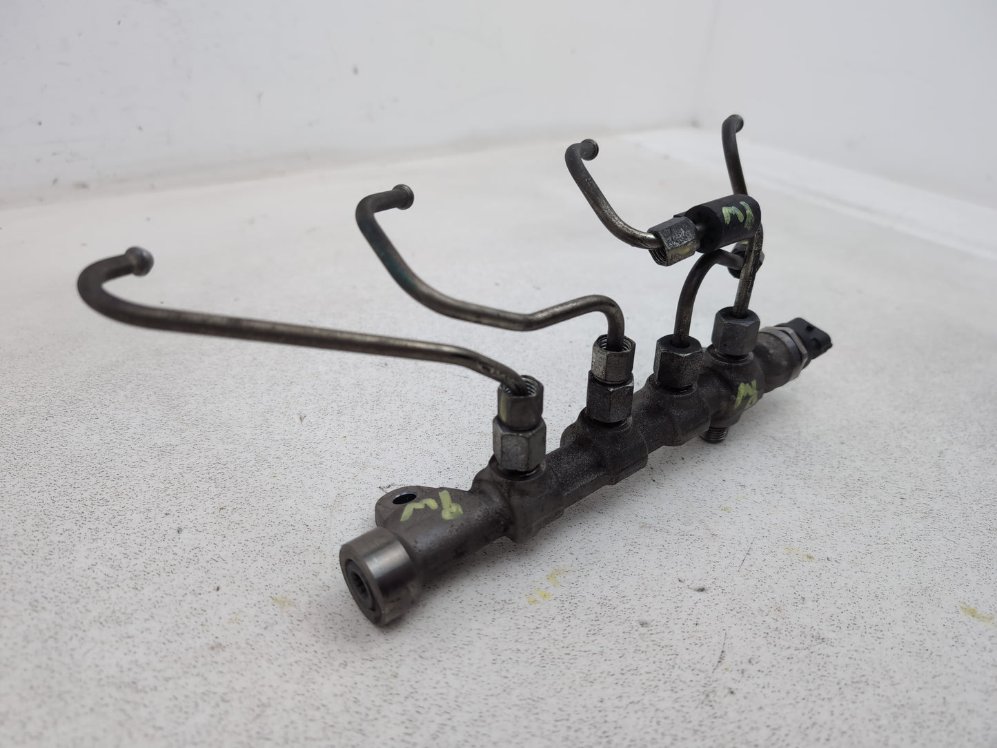 Fuel Rail 3