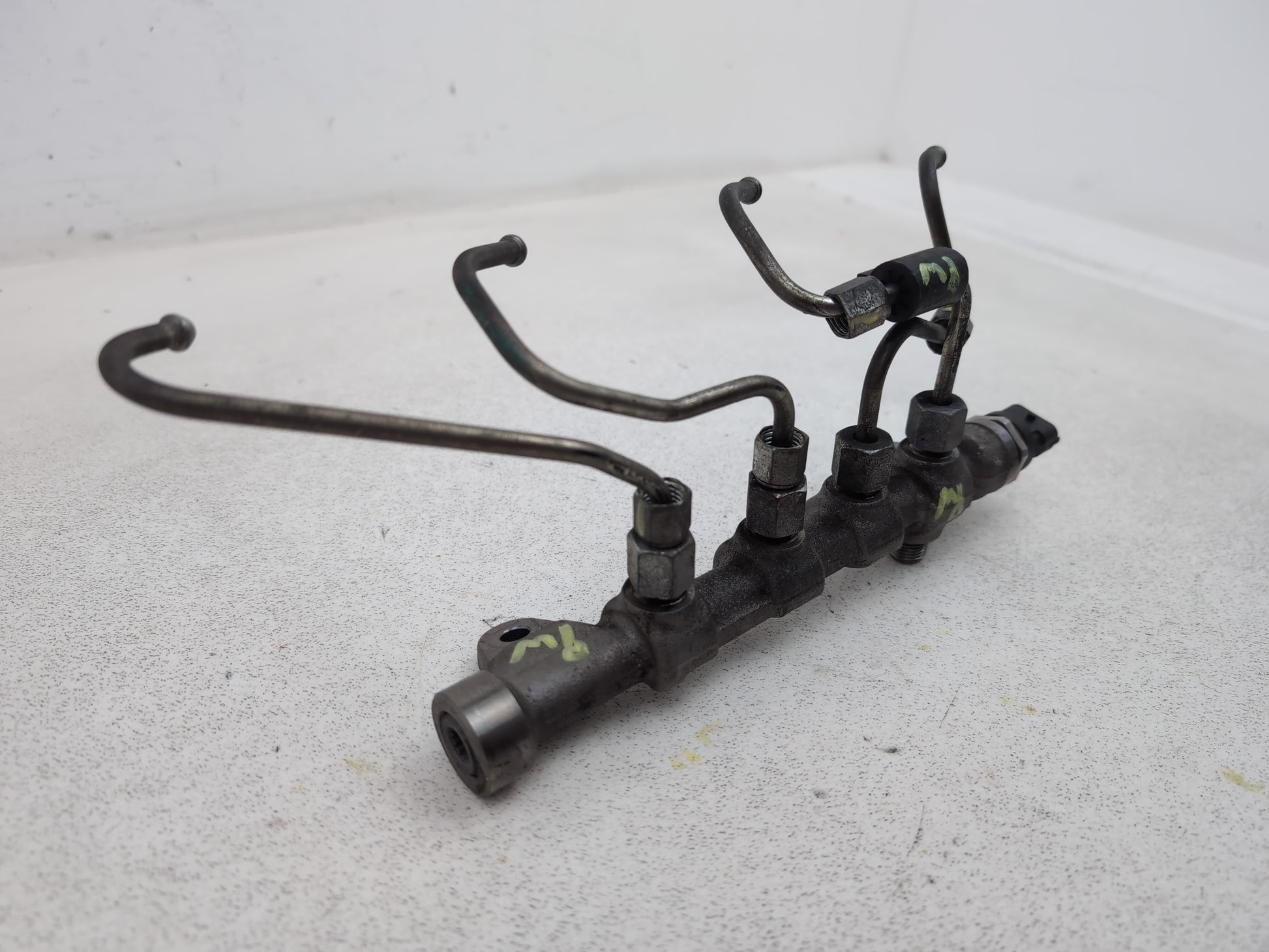 Fuel Rail 3