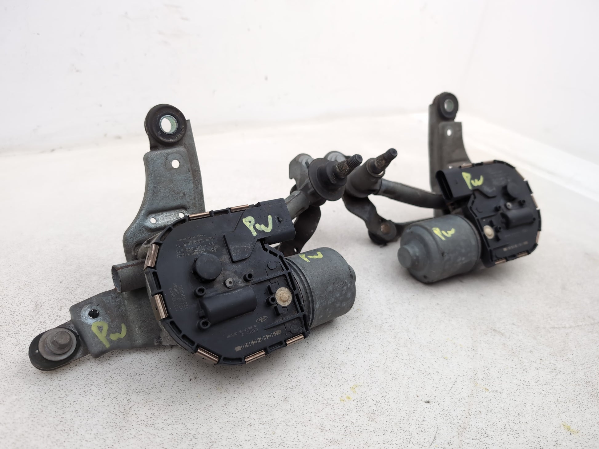 Wiper Motor Front 3