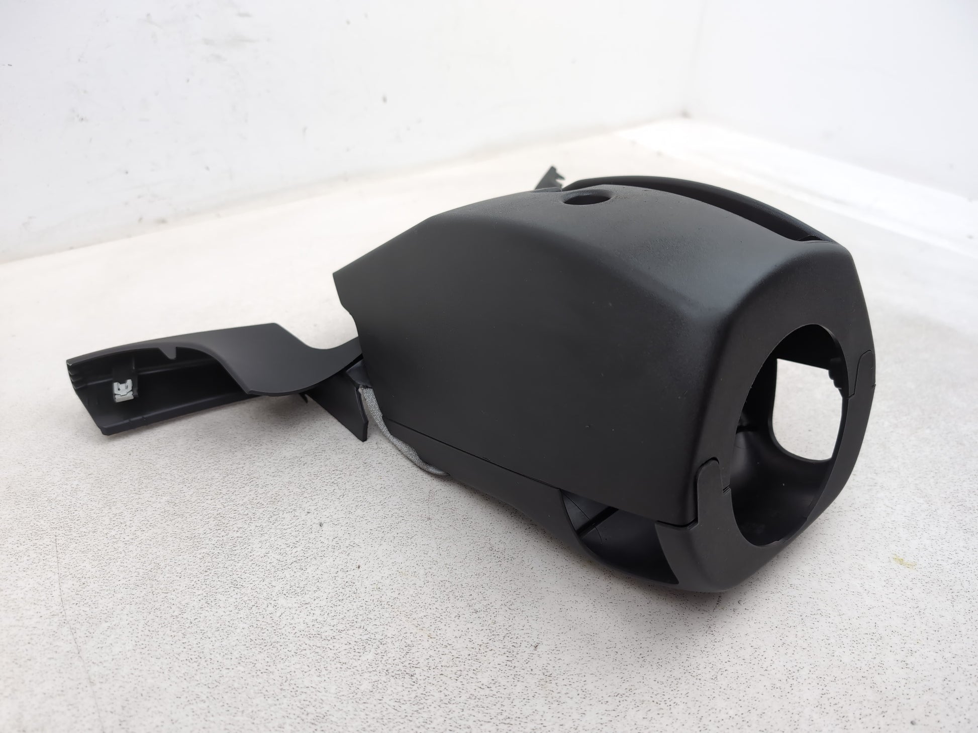 Steering Column Shroud Upper and Lower 3