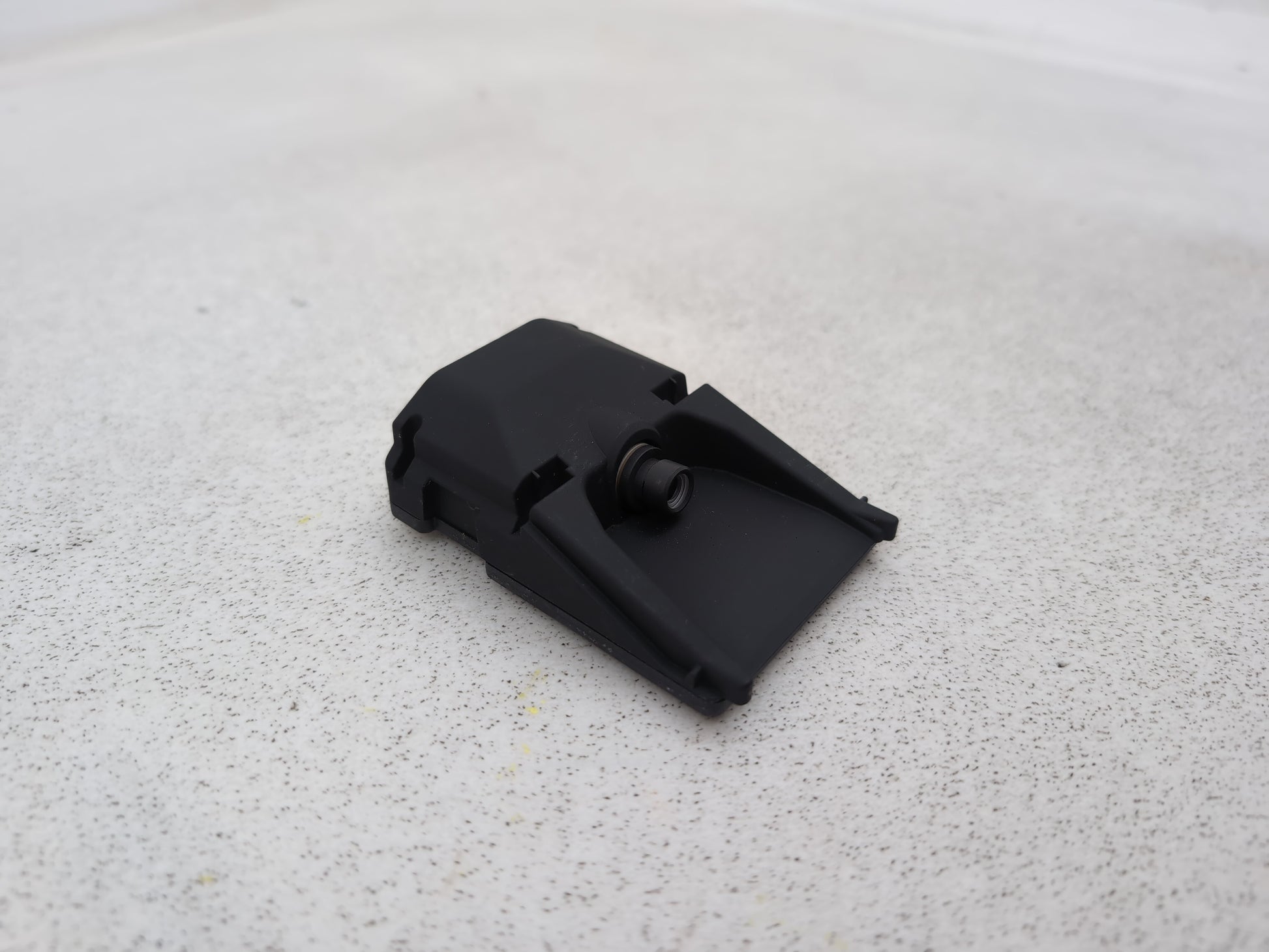 Camera Front 3