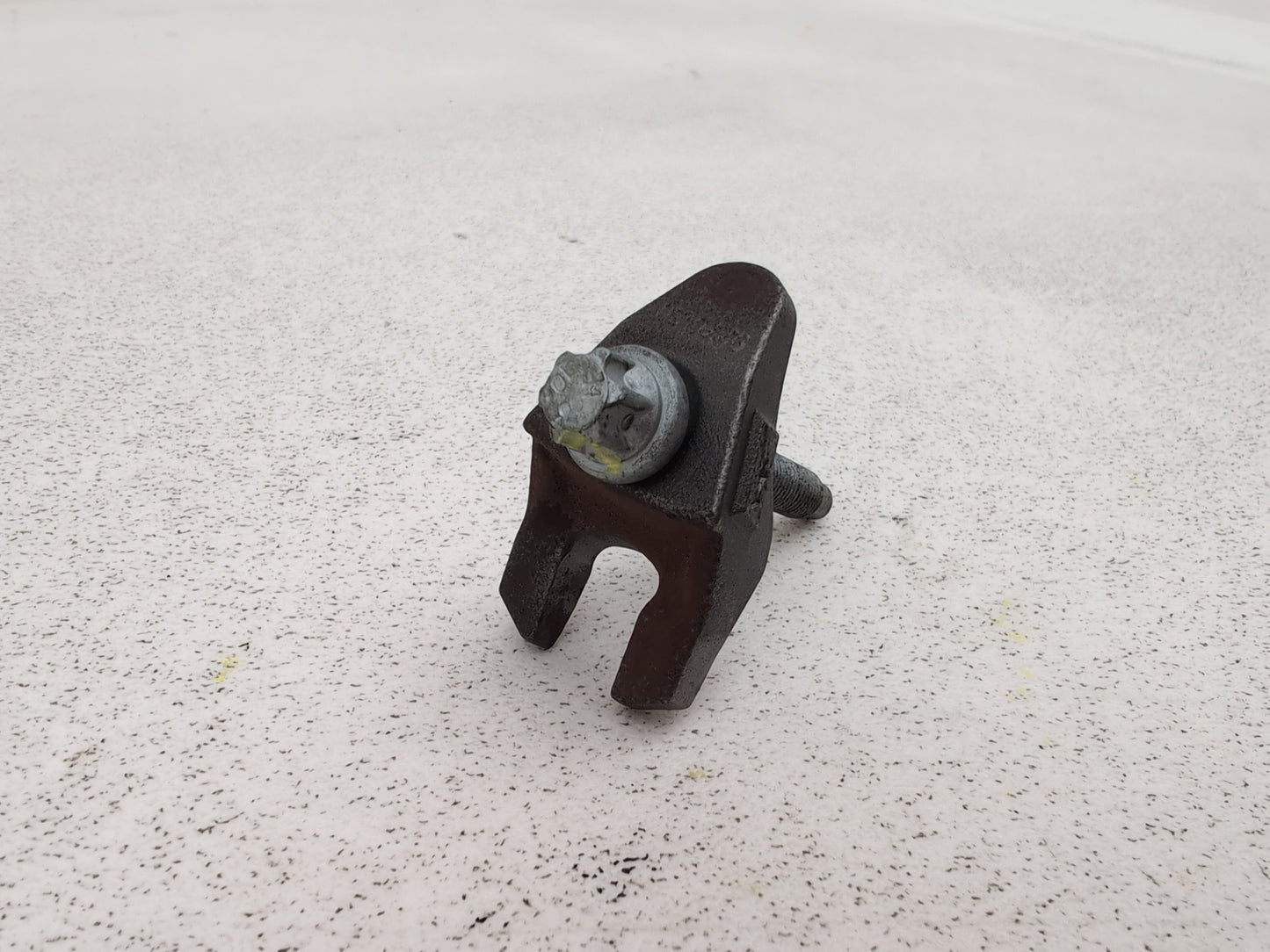 Engine Mounting Bracket 3