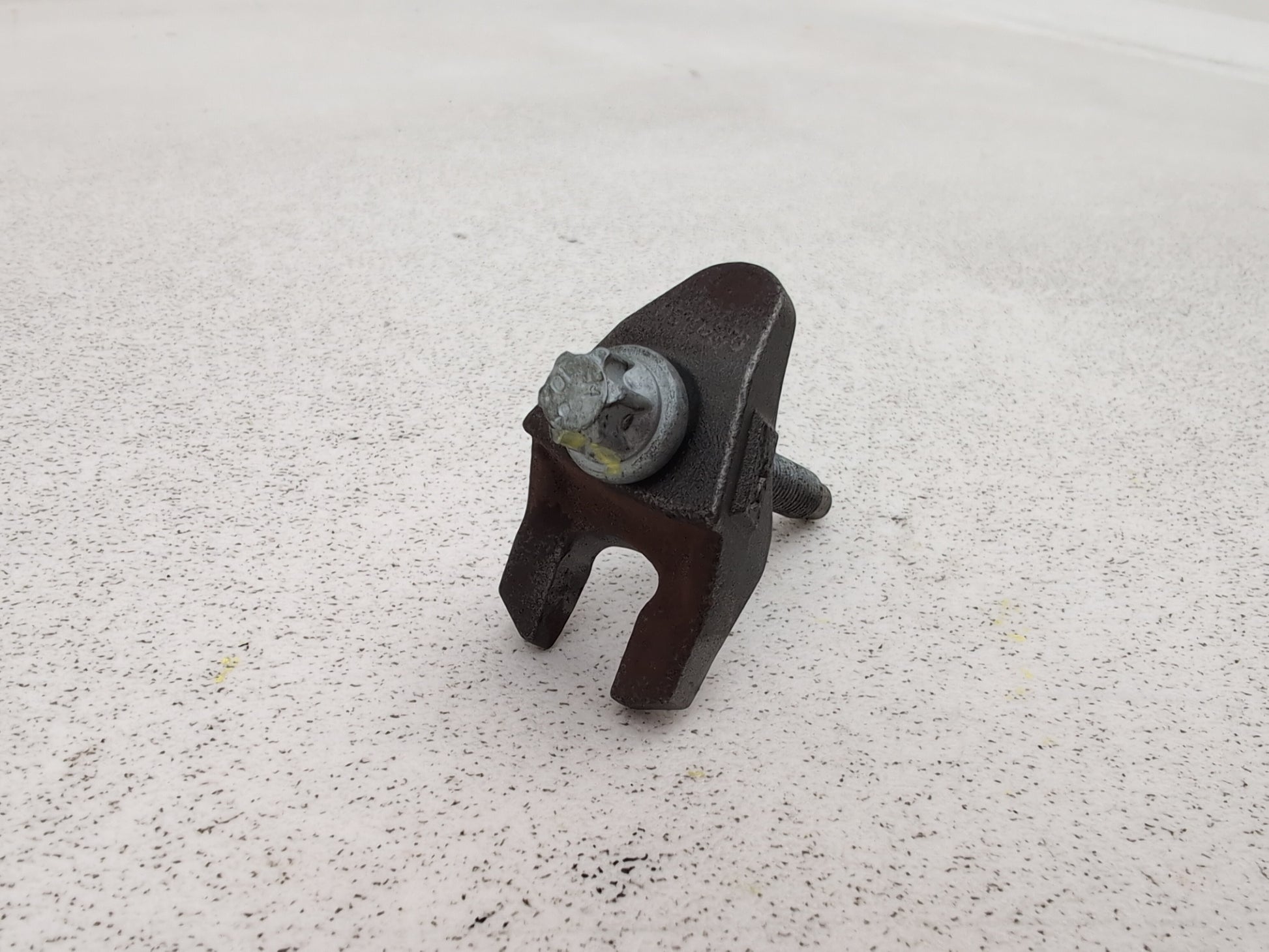 Engine Mounting Bracket 3