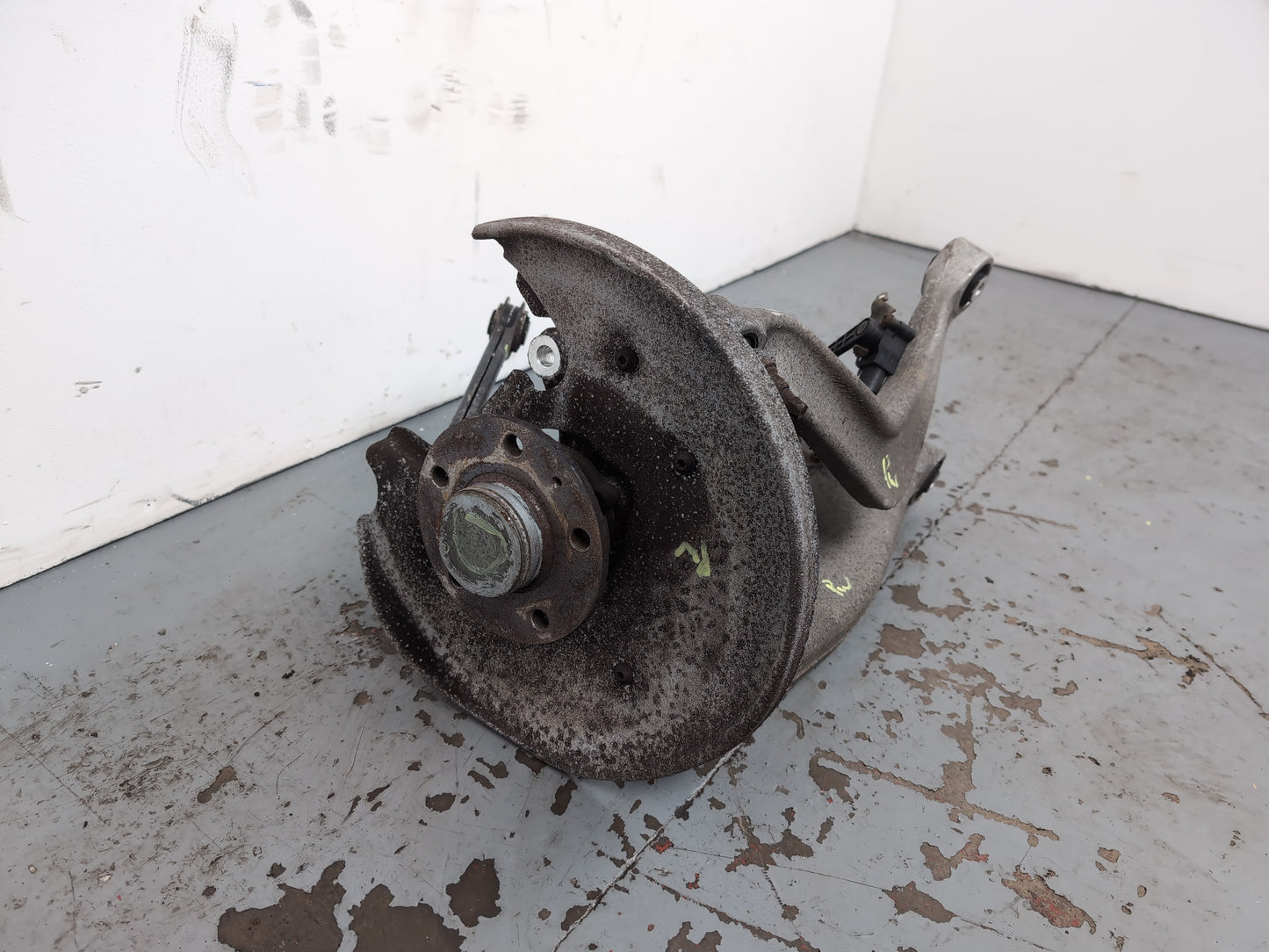 Wheel Hub Rear RH 3