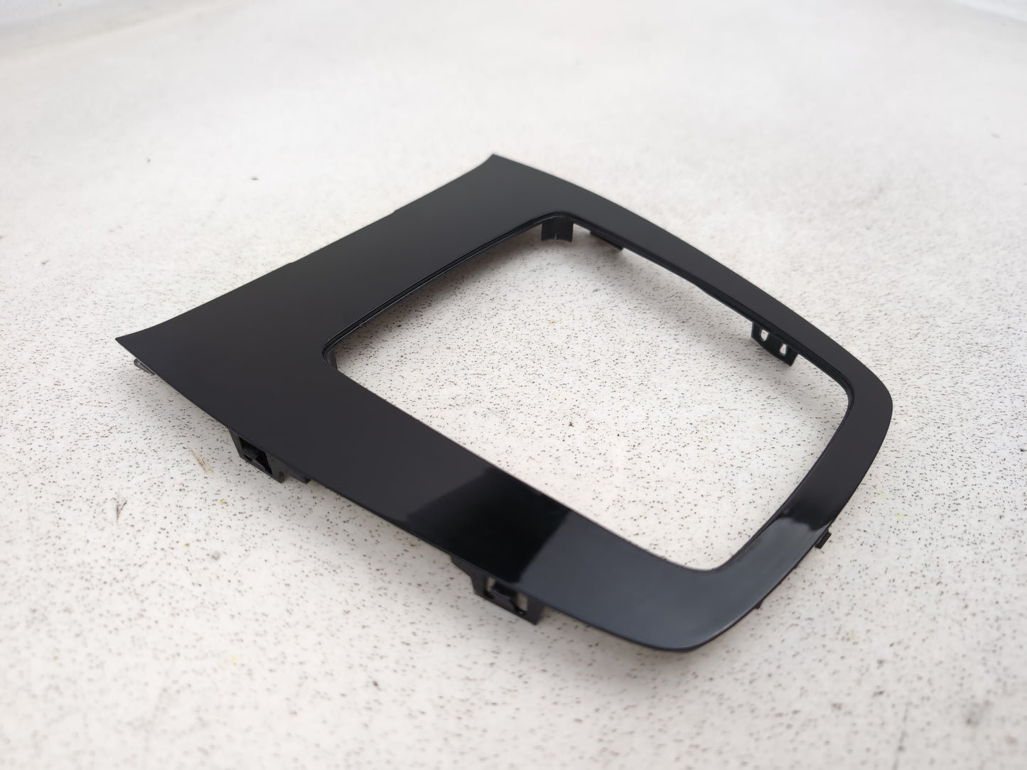 Centre Console Trim  3