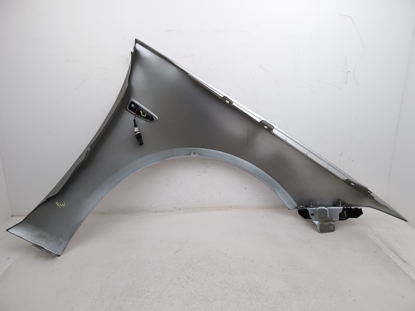 Wing Front LH 9