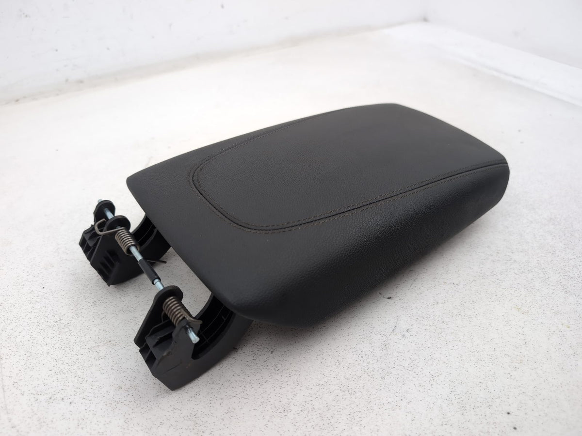 Centre Console Armrest 3