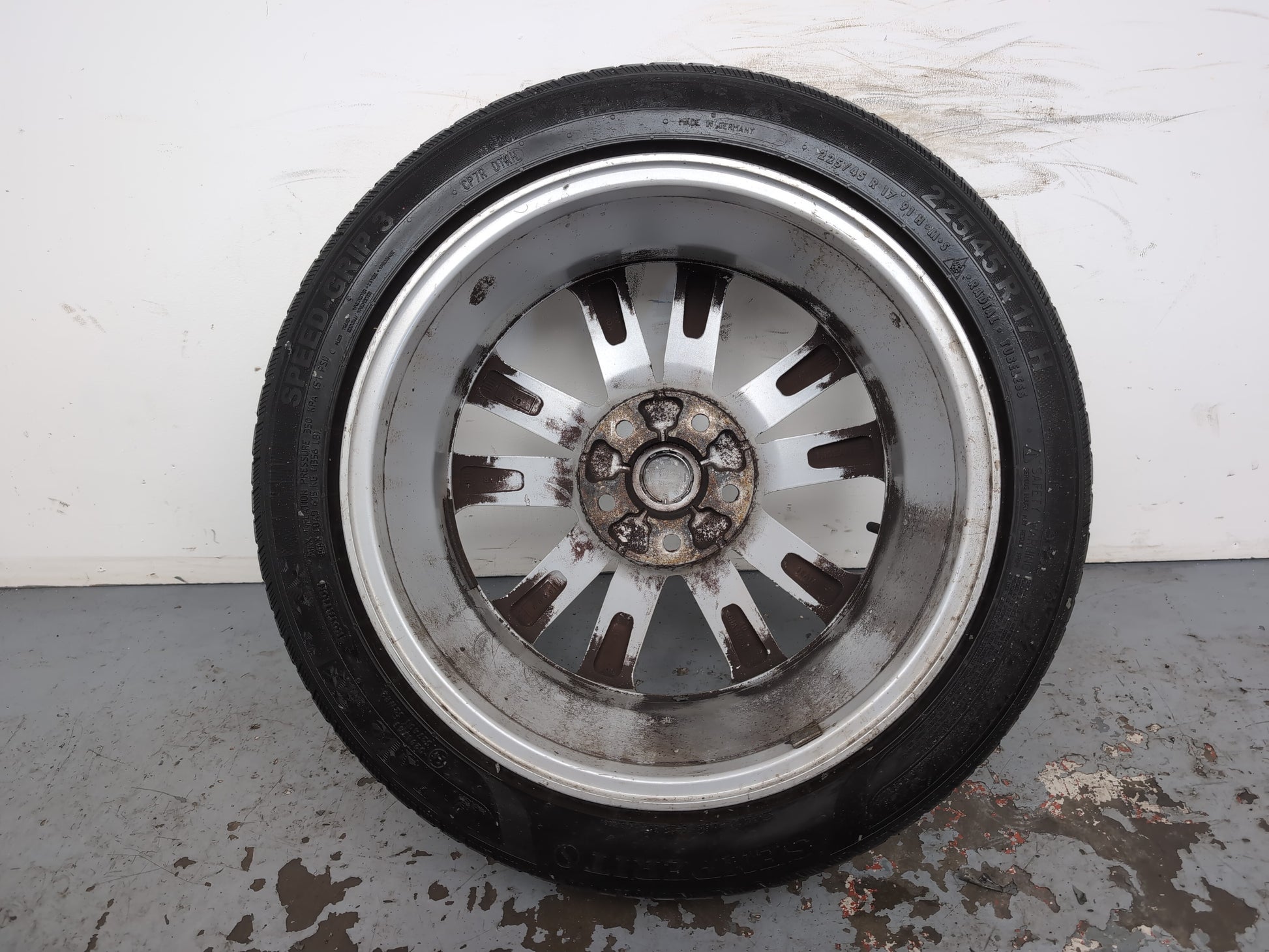 Honda Accord /Nissan Quasqai Wheel With Tyre 225/45 R17 403004ea1b - photo 9