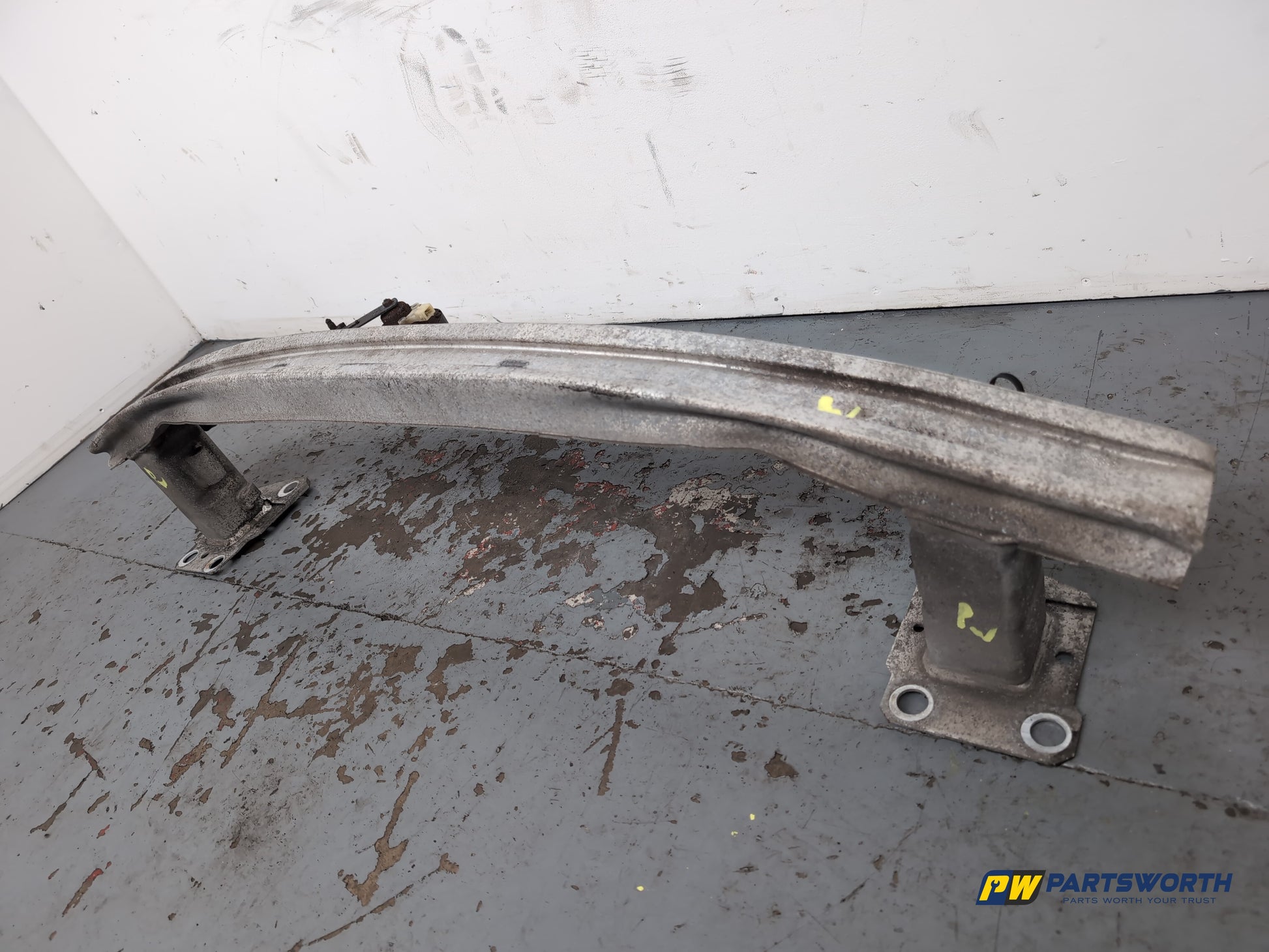 Renault Megane Expression Vvt 110 Bumper Front Reinforcement 2008-2015 - photo 4