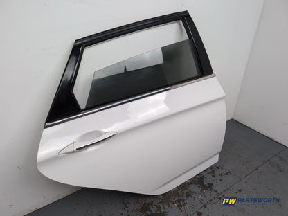 Hyundai I40 Style Crdi 2012 Door Rear Rh White Pw6 - photo 3