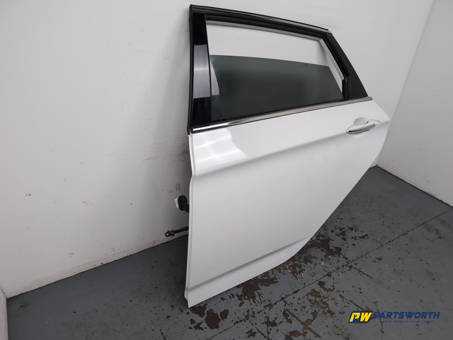 Hyundai I40 Style Crdi Door Rear Lh White Pw6 2011-2015 - photo 3