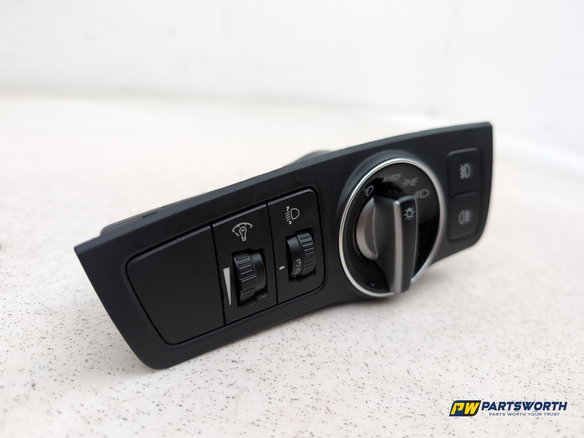 Hyundai I40 Headlight Fog Light Control Switch Trim Panel 93300-3z970 2011-2015 - photo 3