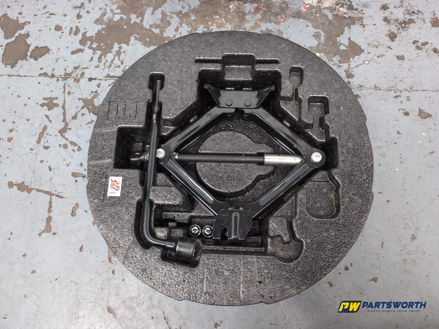 Hyundai I40 11-19 I Vf 17" Space Saver Spare Wheel And Jack Tool Kit 52910-2m910 - photo 9