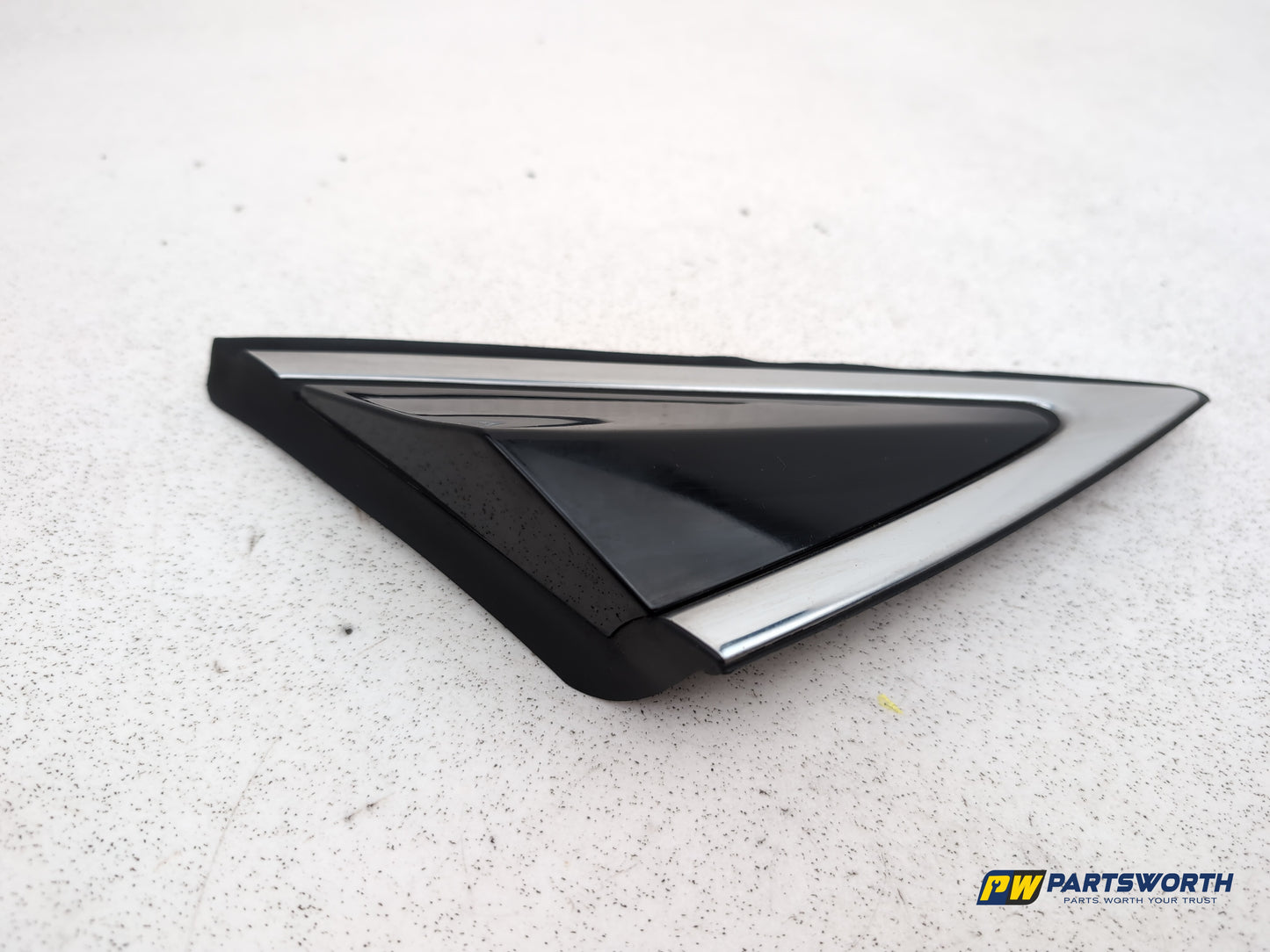 Hyundai I40 Style Crdi Wing And Arch Trim Driver Side 861903z000 2011-2019 - photo 3