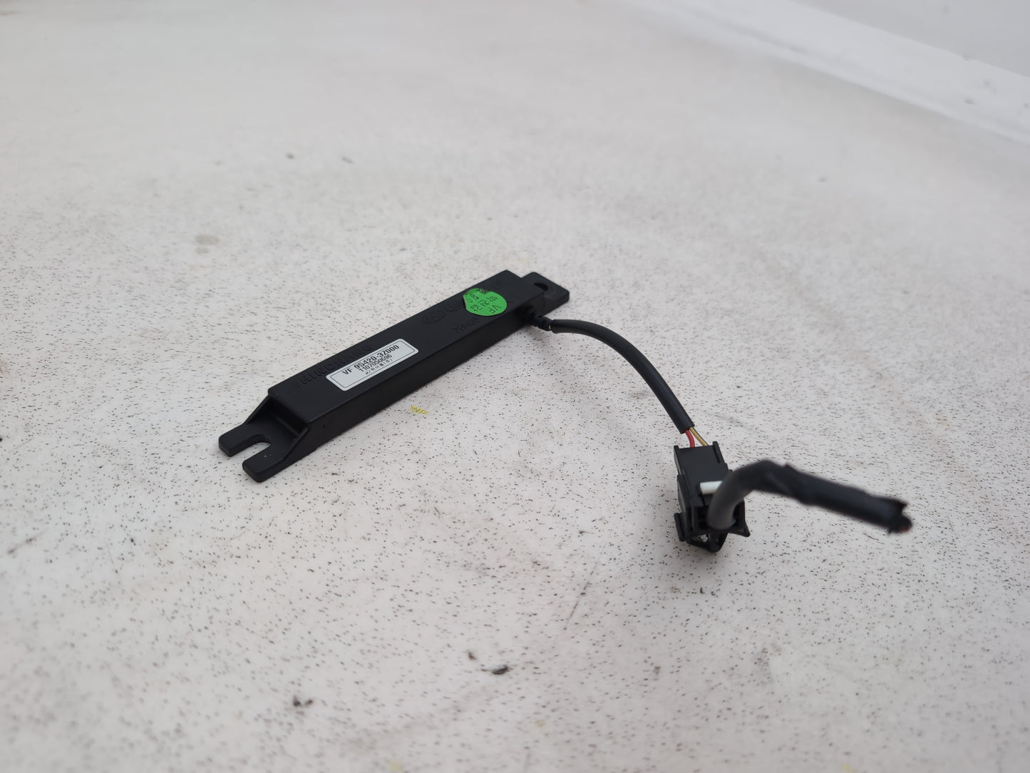 Hyundai I40 Style Crdi Antenna Amplifier 954203z000 2011-2019 - photo 3