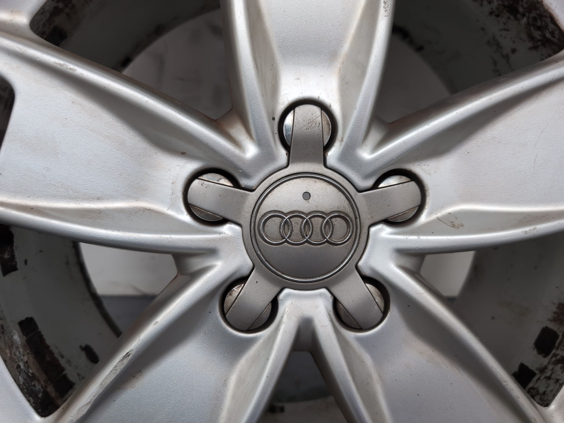 Audi A3 Sport Tfsi Wheel With Tyre 225/45 R17 8p0601025bl - photo 3