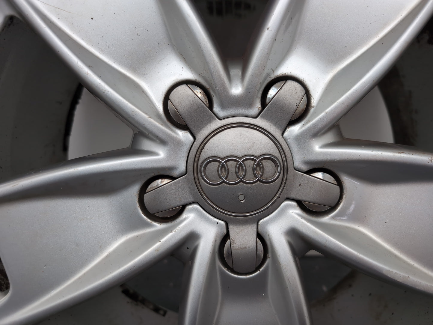 Audi A3 Sport Tfsi Wheel With Tyre 225/45 R17 8p0601025bl - photo 3