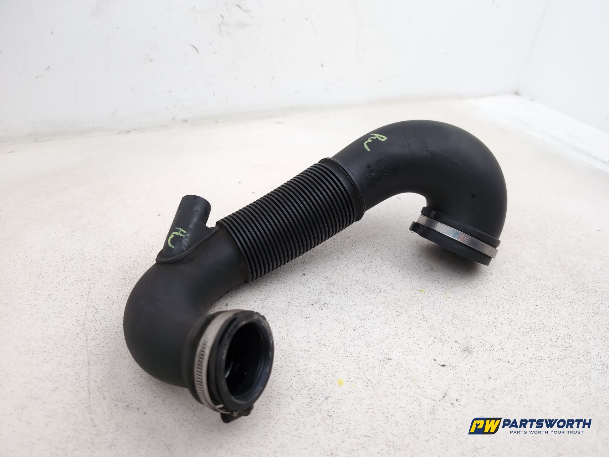 Audi A6 Se Tdi Air Intake Inlet Pipe Hose 4g0129615 2011-2018 - photo 3