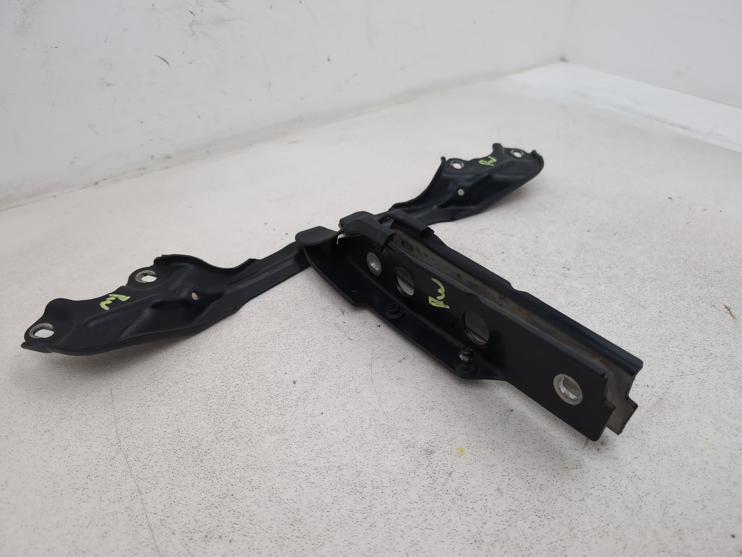 Audi A6 Se Tdi Bonnet Hinges Black Ly9b 2011-2018 - photo 3